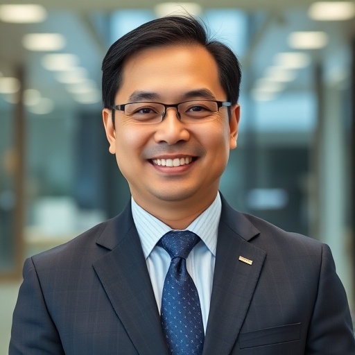 张明远 - 看片免费的网站创始人 & CEO